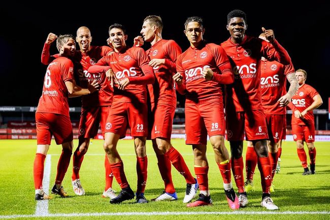 中场大将布 中场大将布