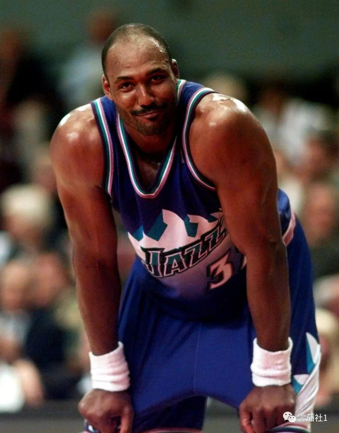 WTT新加坡大满贯王曼昱晋级女单16强央视新闻客户端.