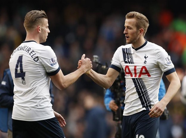 全国室内田径锦标赛：山东铅球选手邢家梁个人最好成绩夺冠.