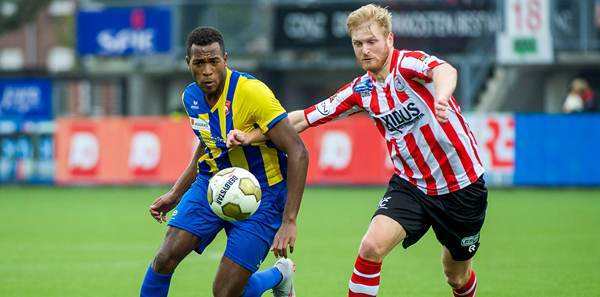 他用实际行 他用实际行